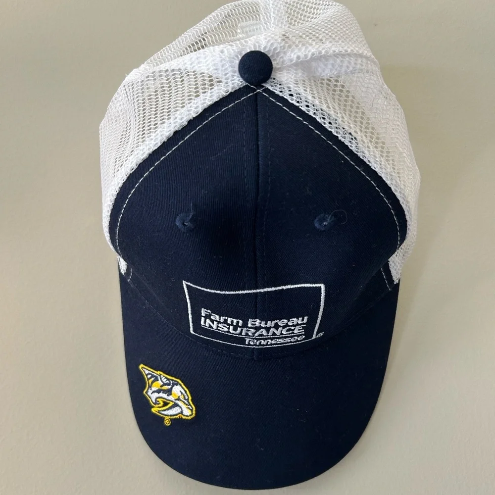 Last Chance Sale! Low Prices 💥 Nashville Predators Cap - Picture 2 of 3